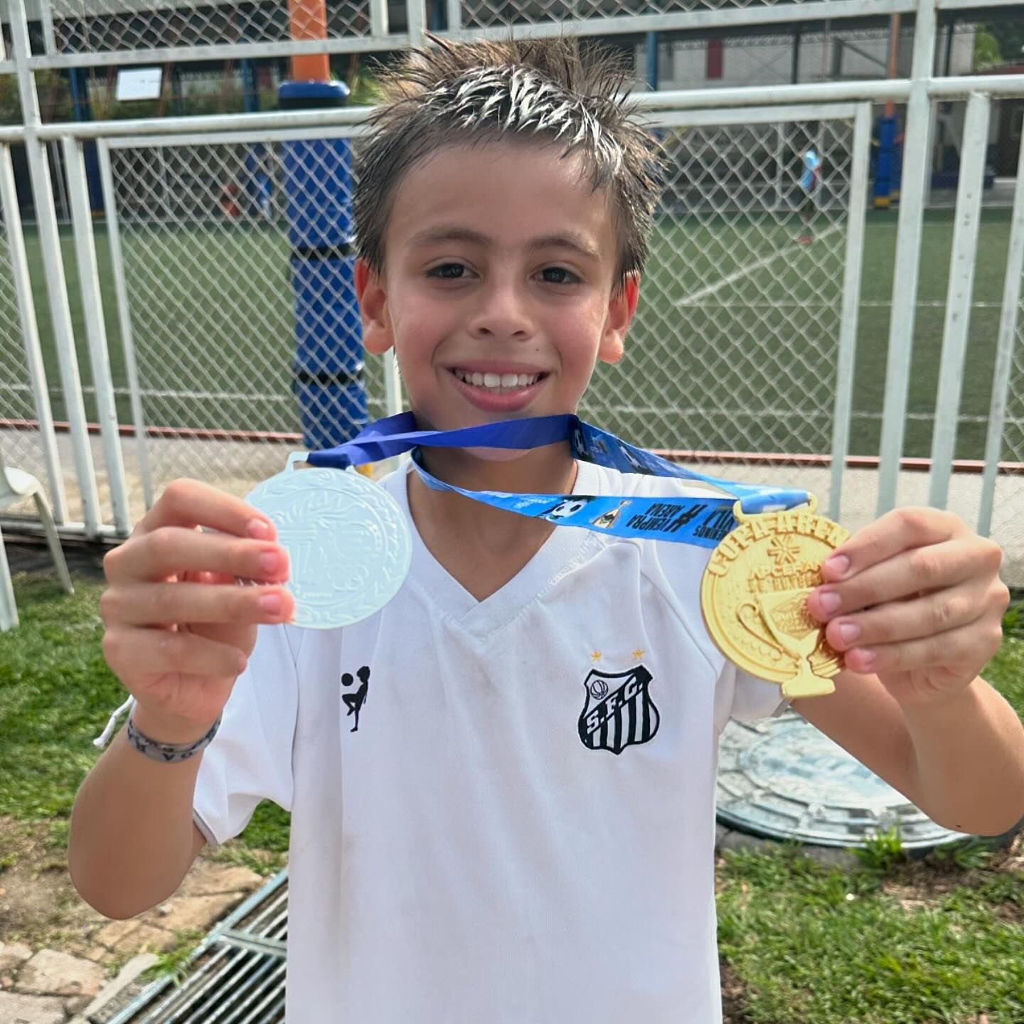 "Feliz Dia das Crianças com Kadú Oliveira."