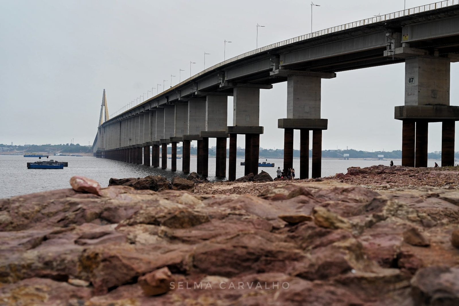 Ponte do Rio Negro Preocupa Transeuntes