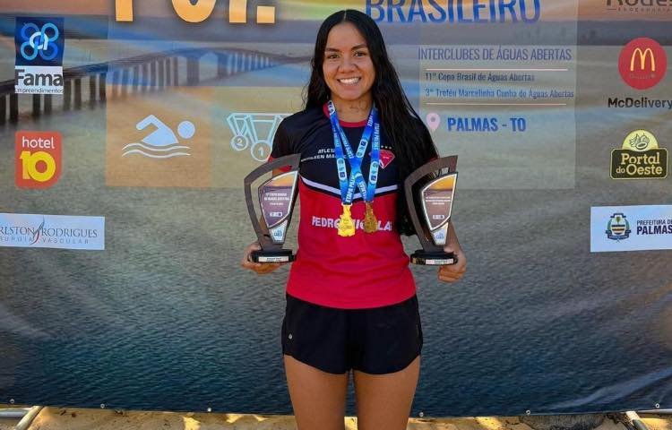 A incrível nadadora Kathleen Manuella - História de garra e superação