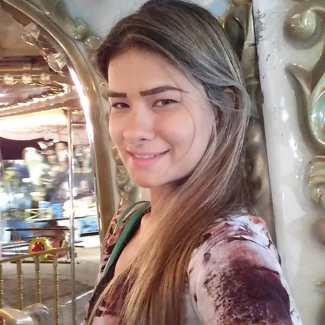 Dra. Carolina Nobre Competência Trabalho Sério e Comprovado