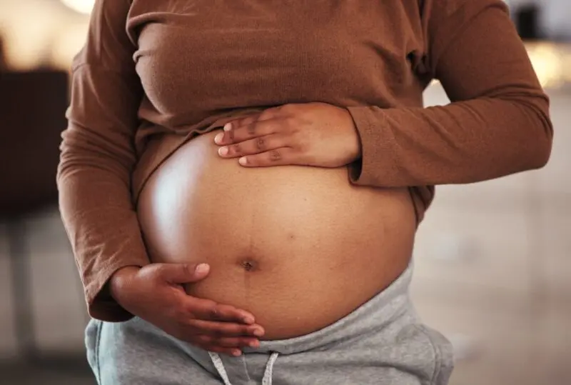 Microplásticos em Placentas e Cordões Umbilicais: o alerta invisível que atinge até os bebês no útero