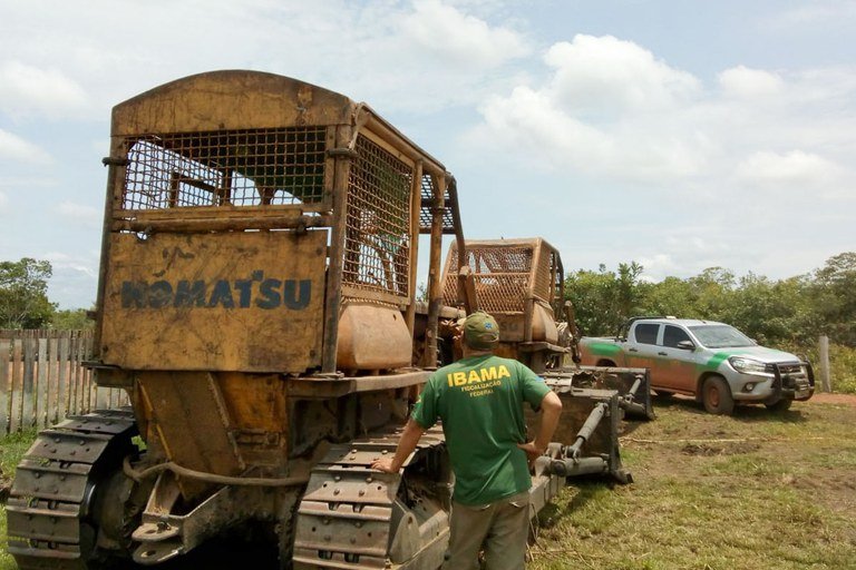 Fama Amazônica - A Ciência Corre, a Devastação Corre Mais Rápido