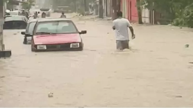 Bairros como União da Vitória e comunidades como Santa Marta, na Colônia Terra Nova, voltaram a sofrer com o que já virou rotina. Casas invadidas pela água. Famílias perdendo tudo.